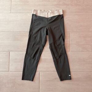 Nike Pro Dri-Fit Leggings Gray Capri Cross Cross Waistband M Moisture-Wicking
